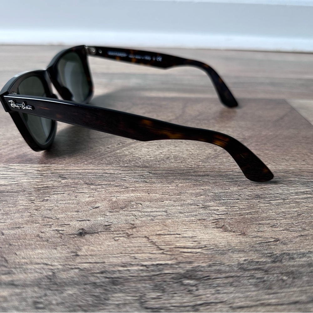Ray-Ban Tortoise Shell Sunglasses - Picture 6 of 9